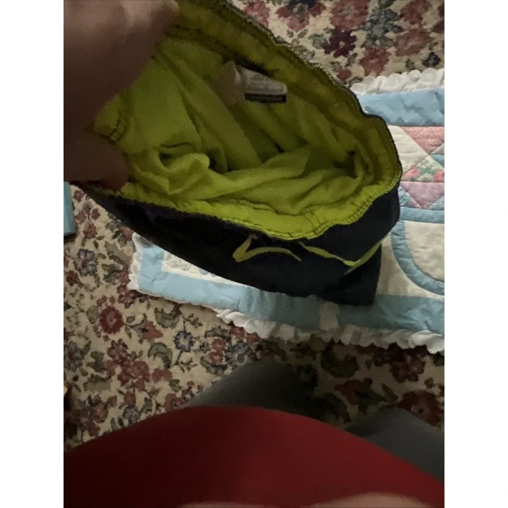 Nike Board Shorts Mens L Green Swim Trunks Logo Swoosh Lined Tie NESS5317 Pocket